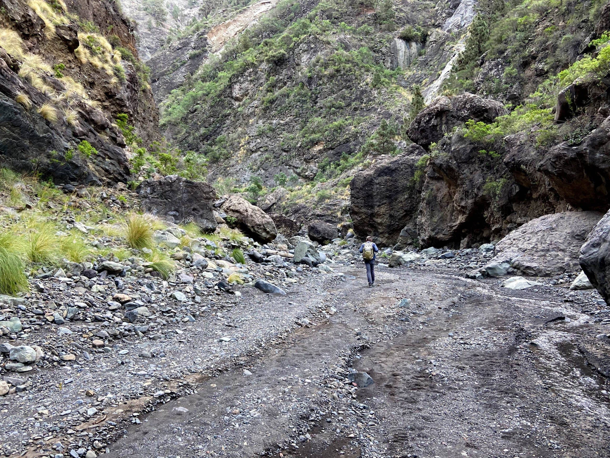 Wanderweg im Barranco de Angustias