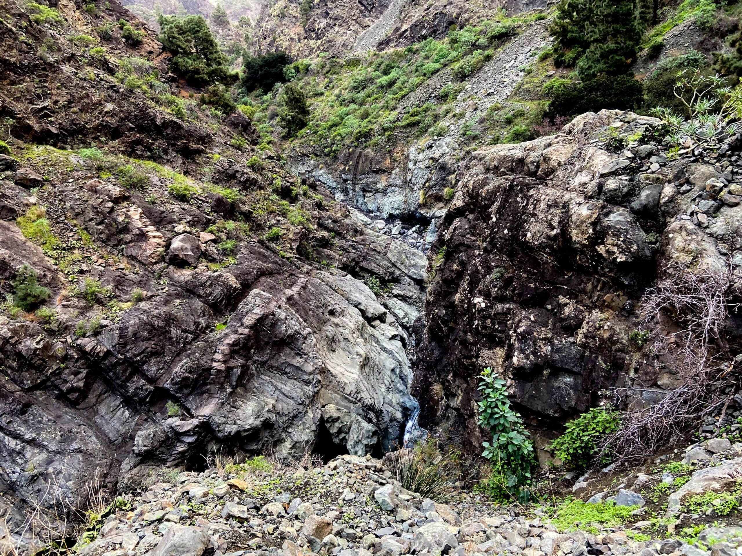 Blick in den Barranco de Angustias vom Wanderweg aus