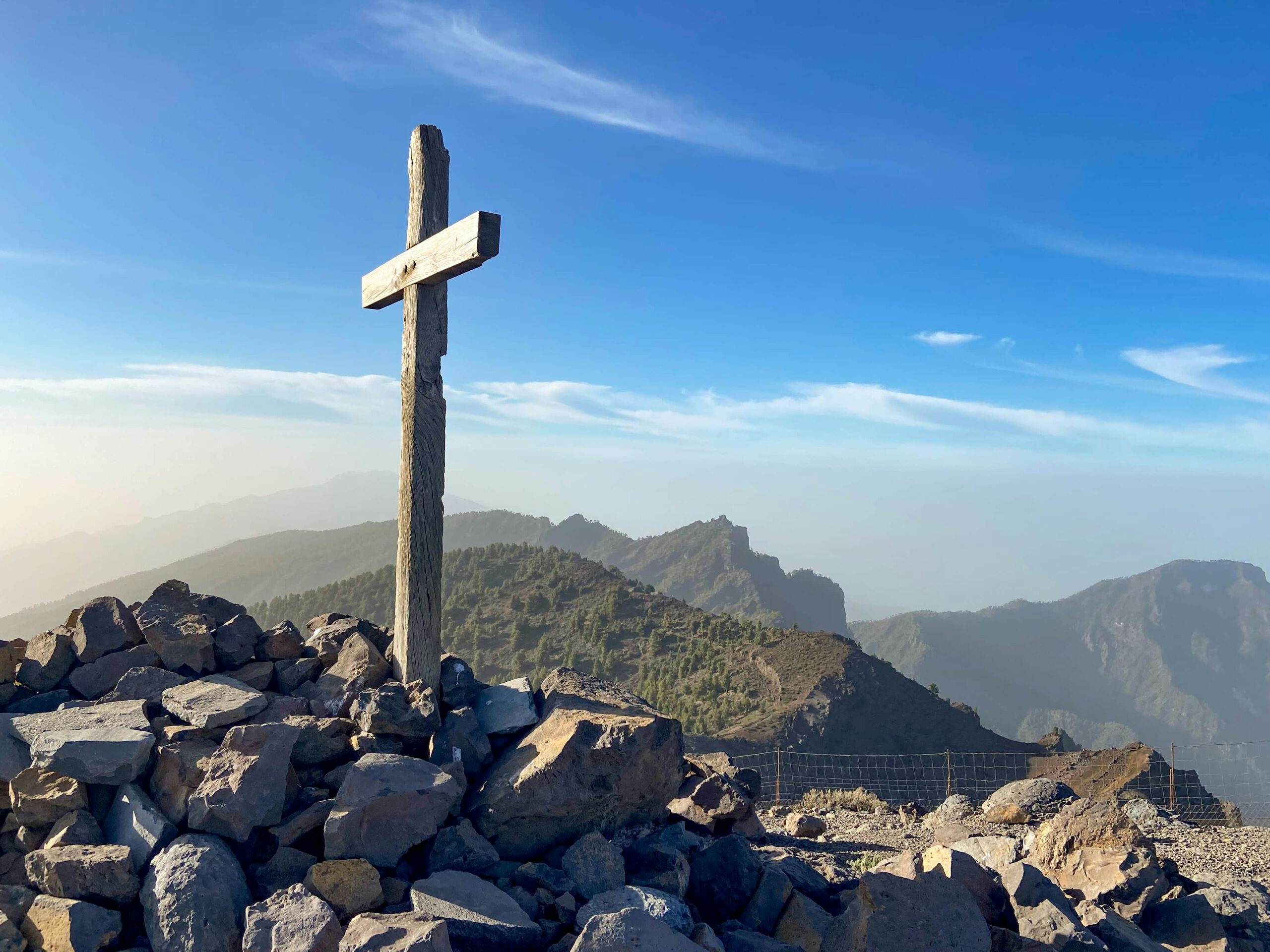 Pico de La Nieve Summit Cross