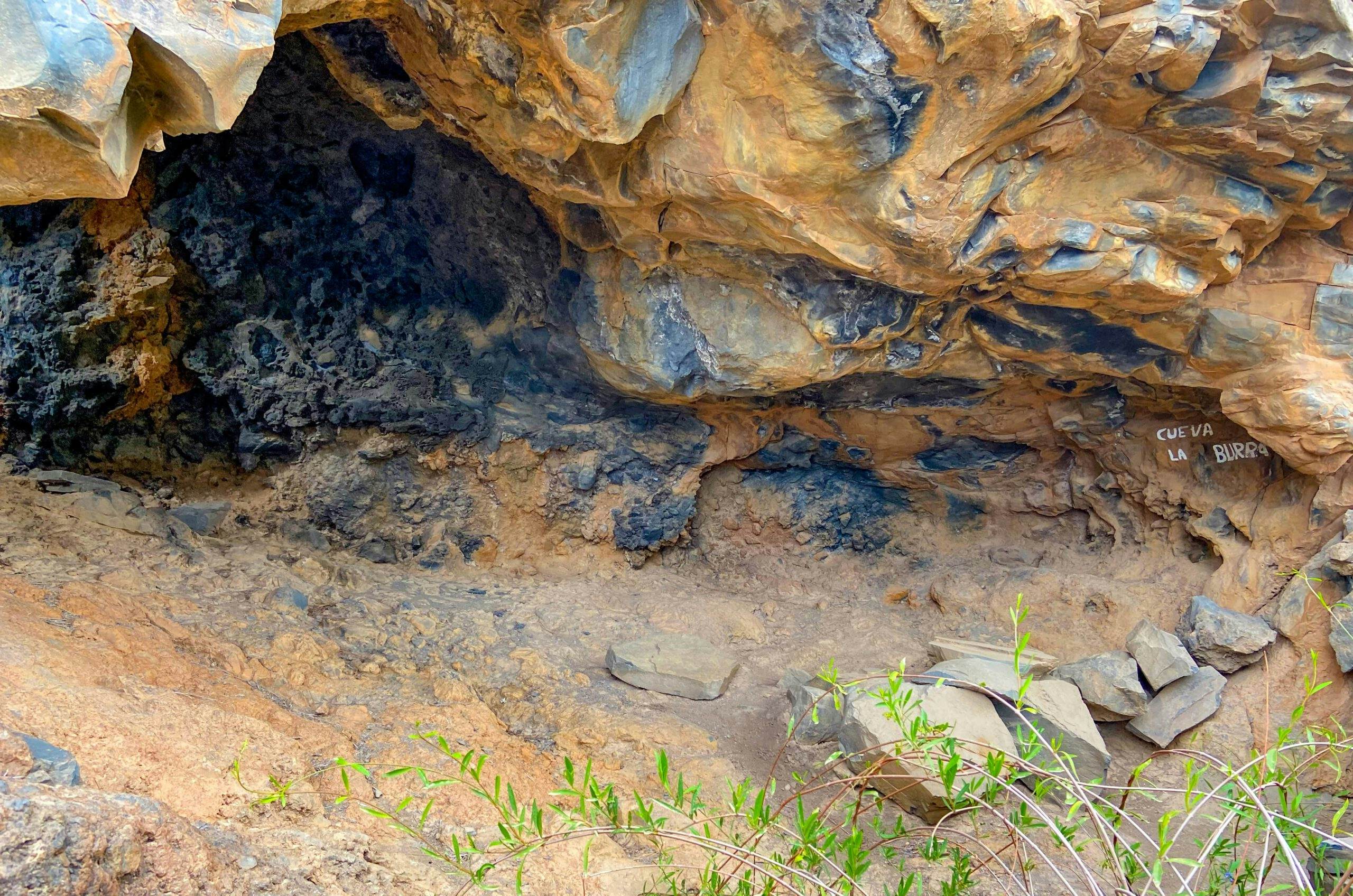 Small cave below a rock face - Cueva La Burra
