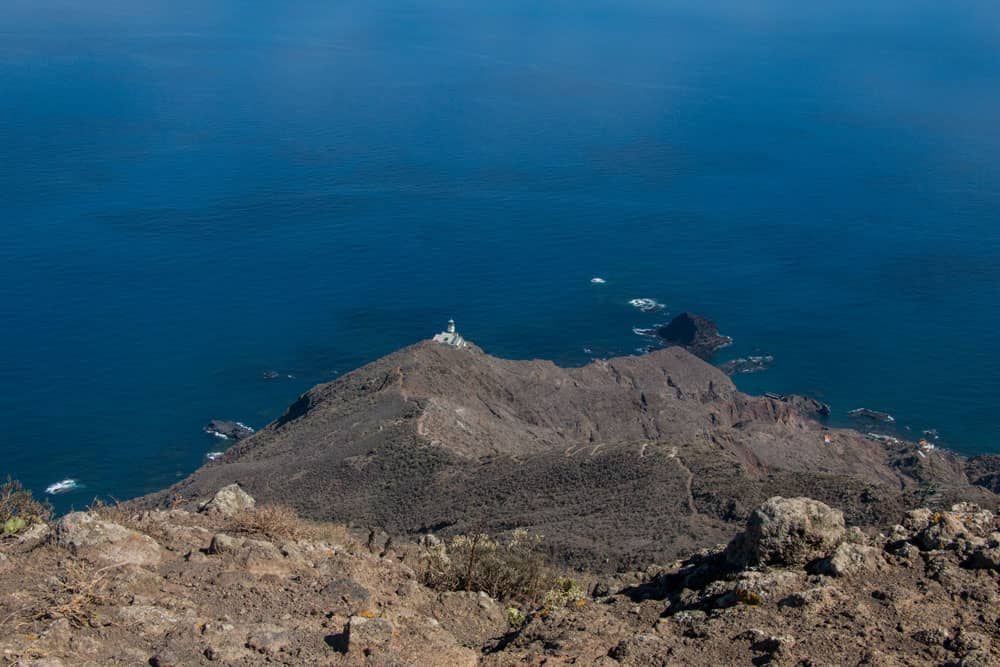 Vista desde Montaña Tafada al Faro de Anaga