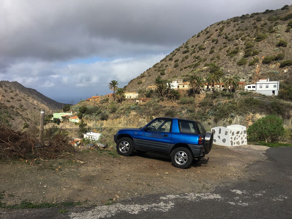 Pueblo de Pie de la Cuesta por debajo del pueblo de Tamargada en la GM 1 (TF-711)