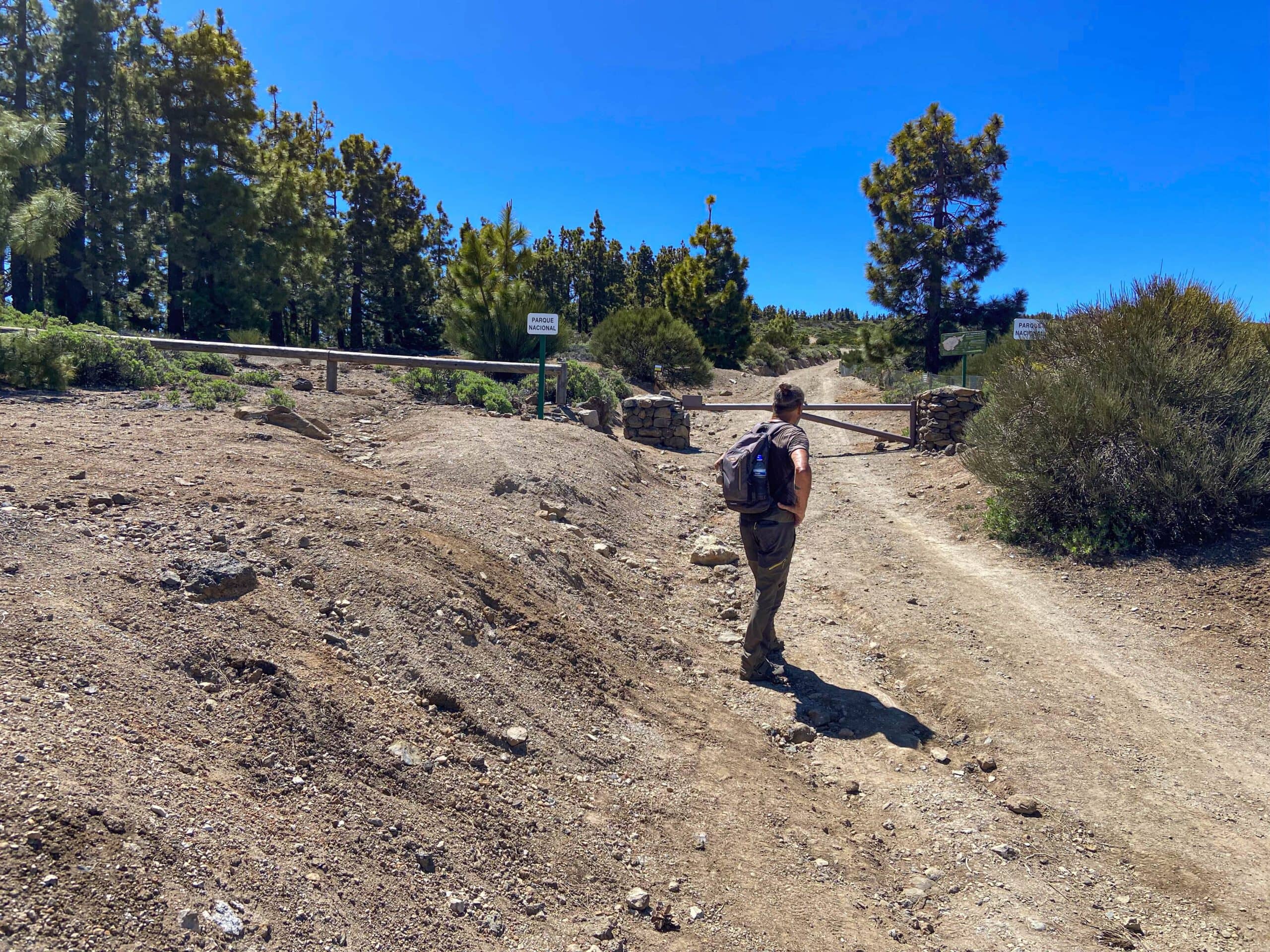 Barrera al inicio del Parque Nacional del Teide