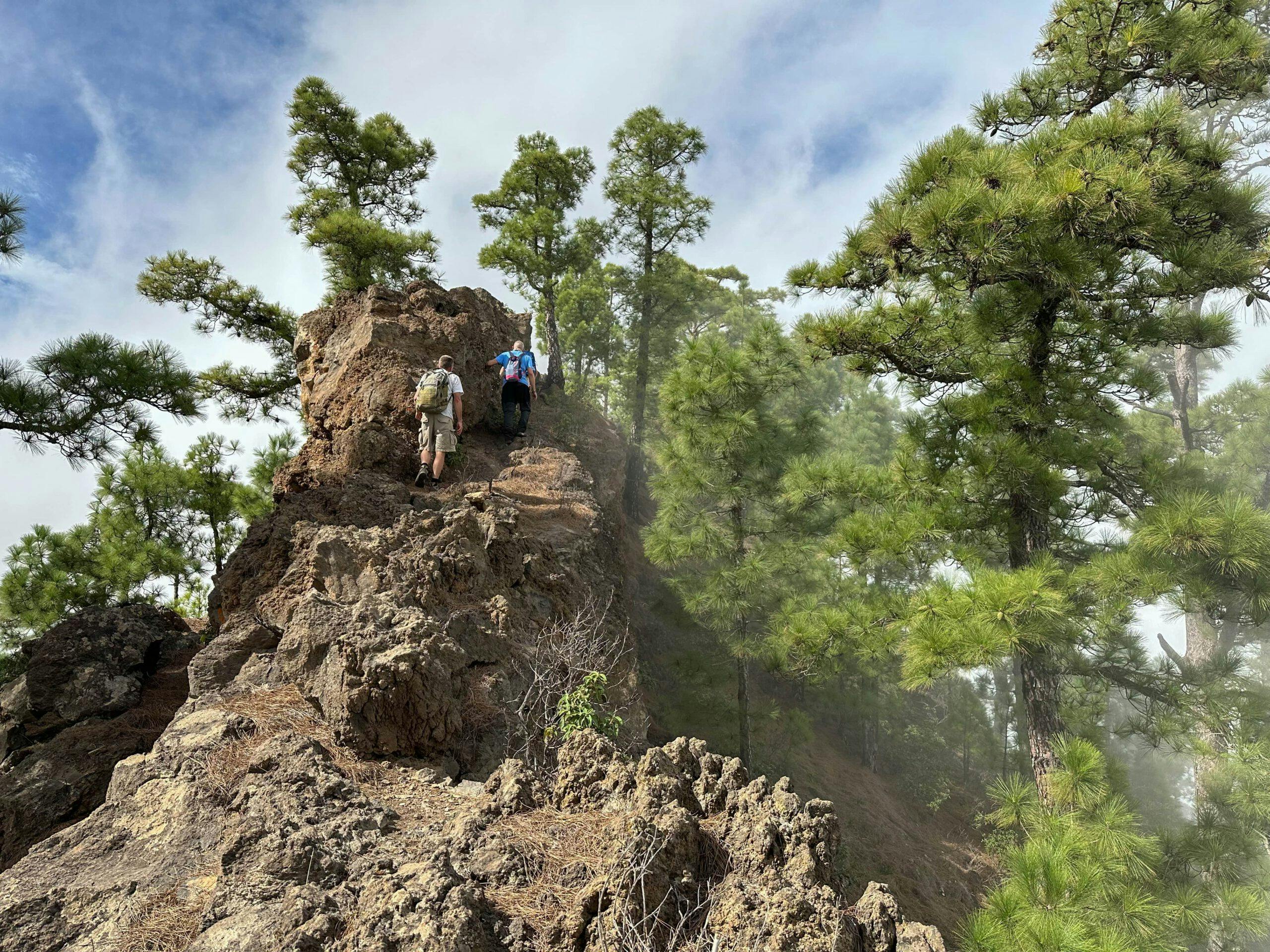 Pico Igonse – Steep ascent and descent to an impressive peak