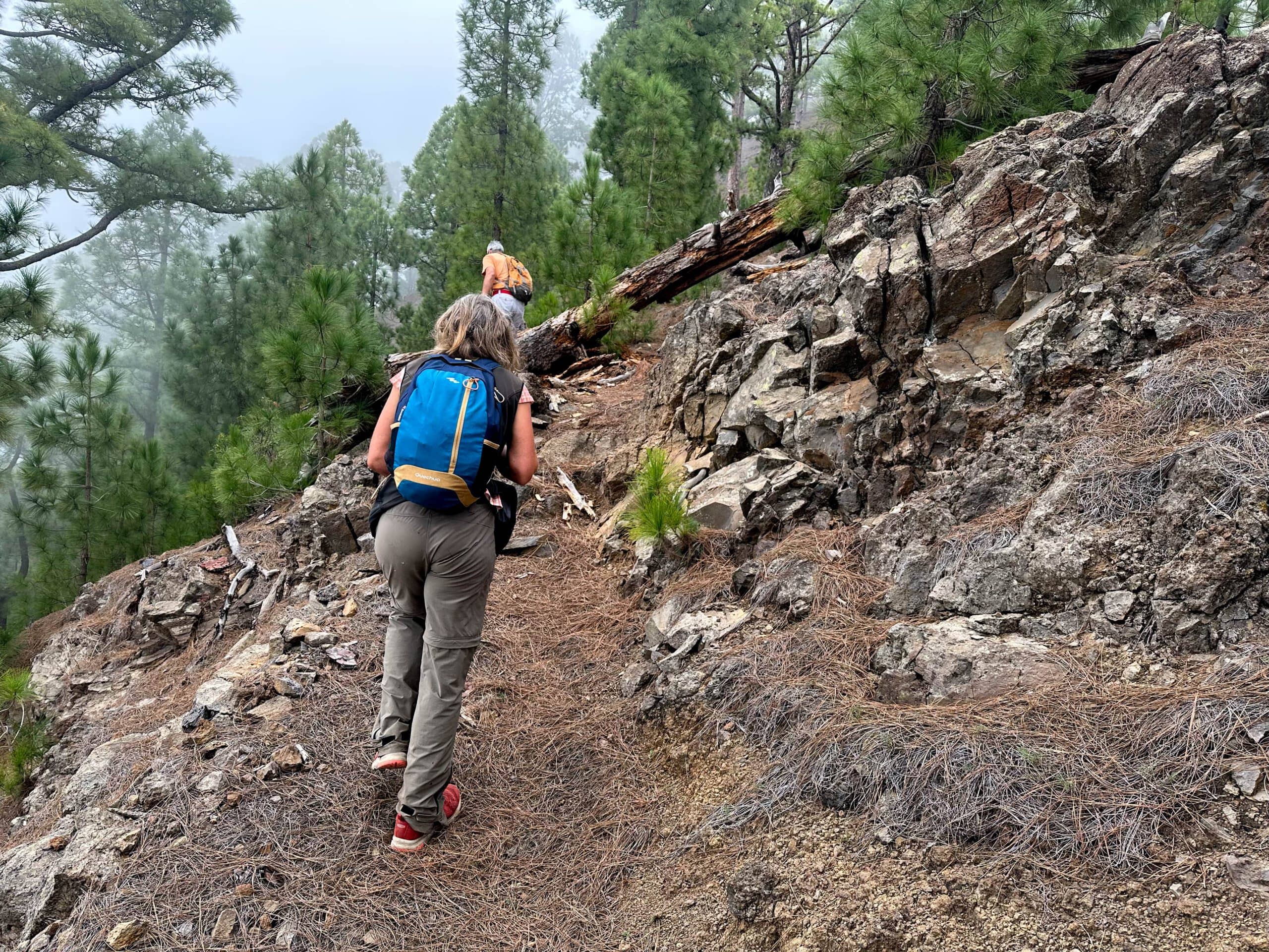 Ascent to the summit of Pico Igonse