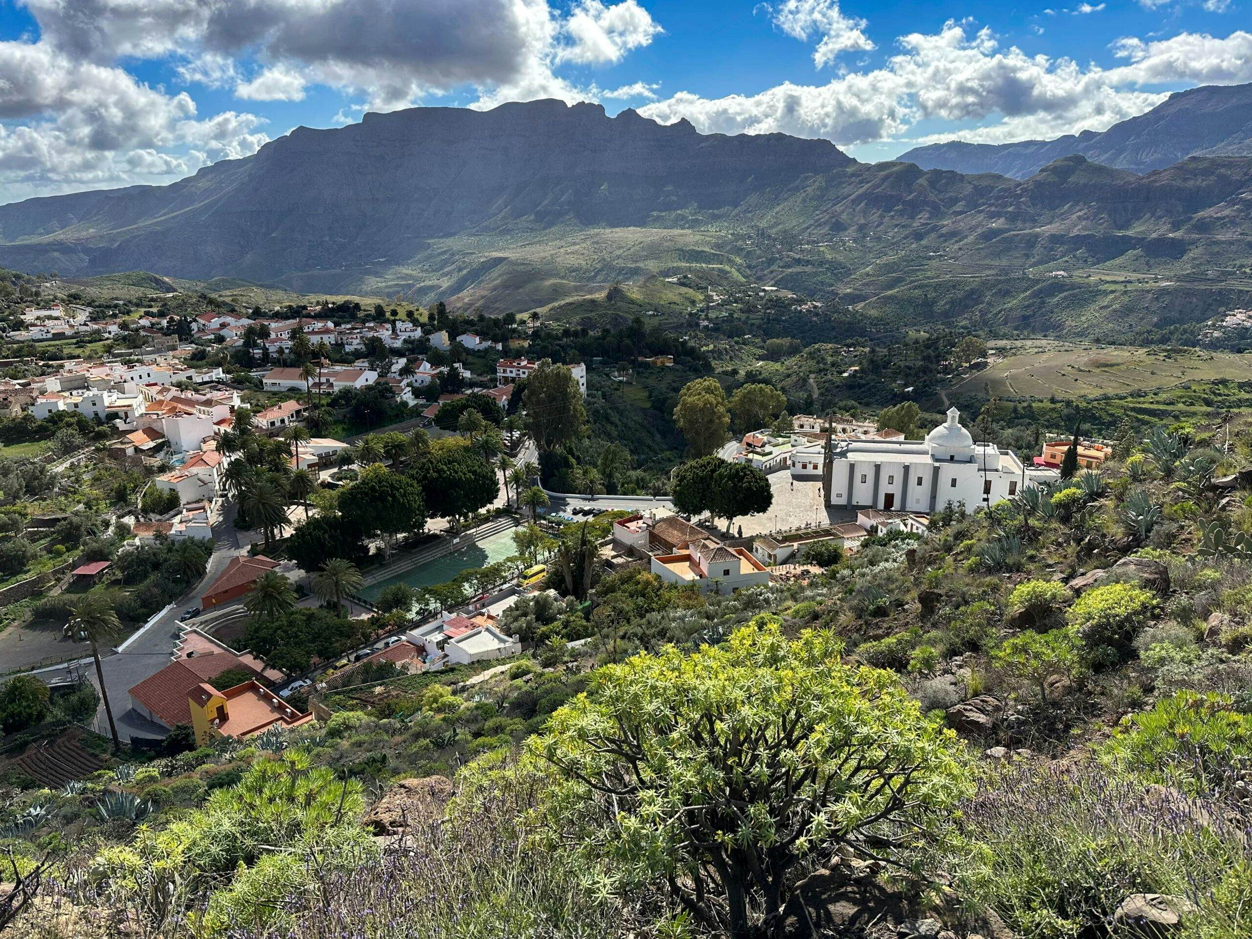 View of Santa Lucia de Tirajana from the hiking trail