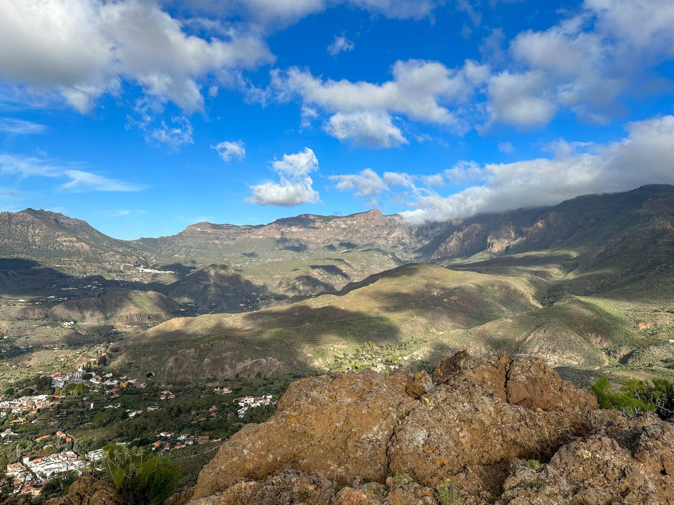 View of Santa Lucia de Tirajana from the Cruz del Siglo