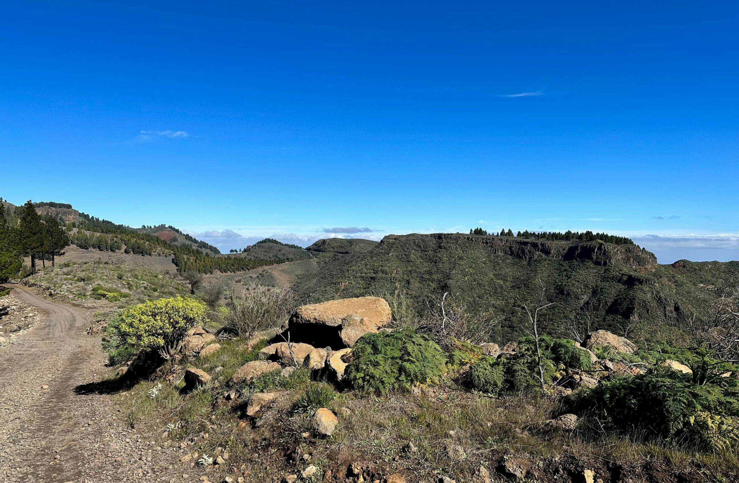 View from the Cumbre to the Caldera de Martelas