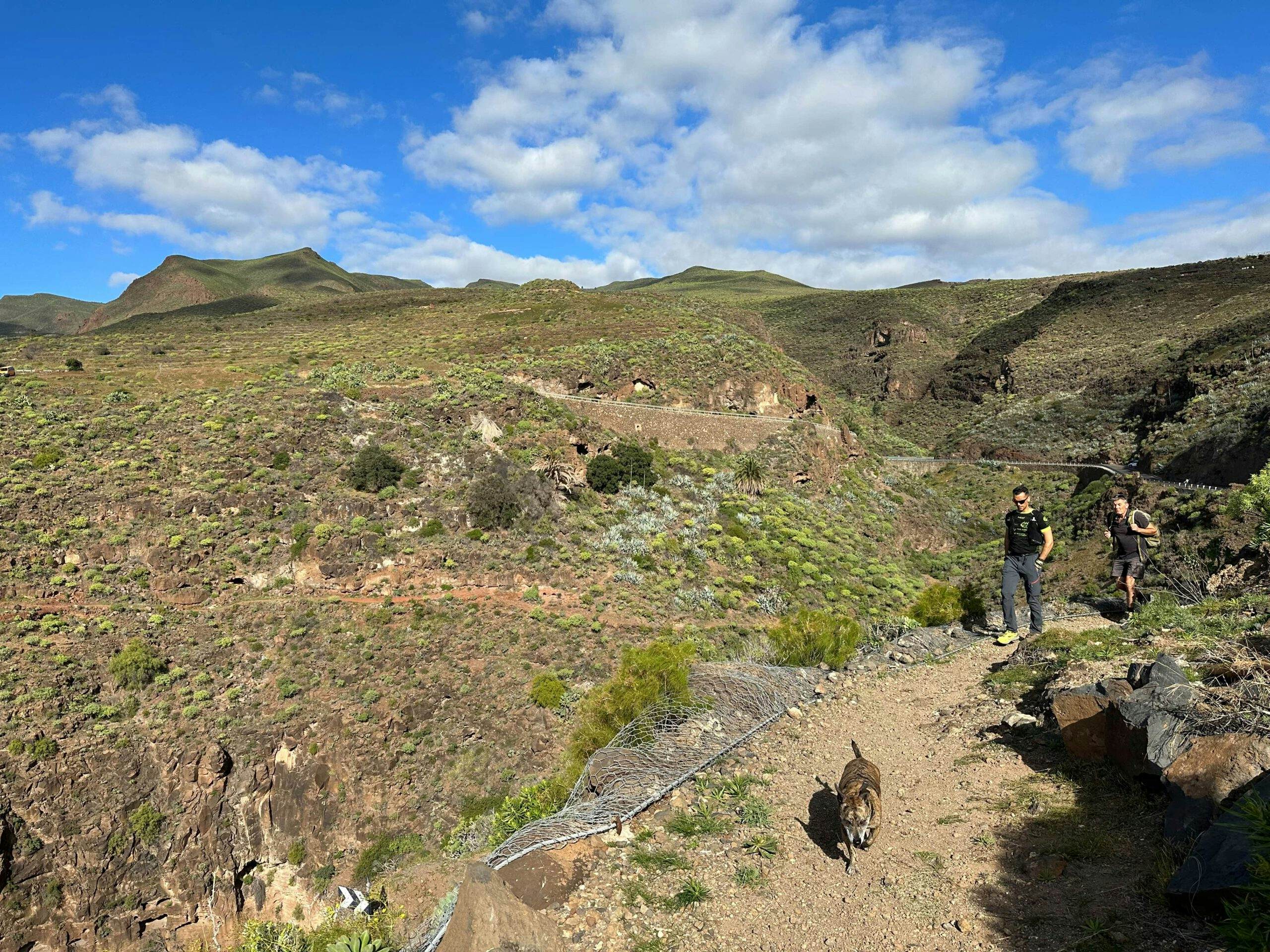 Hikers at the Baranquillo de los Charcos
