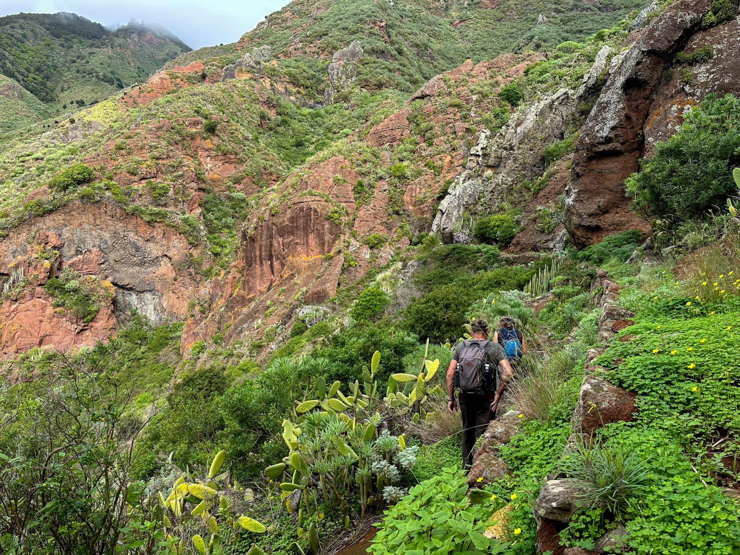 Hikers on the Canal de Chabuco