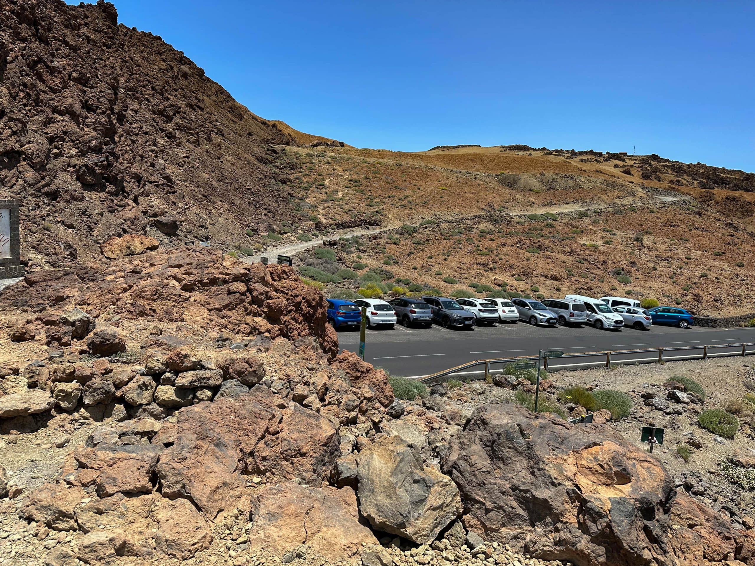 Trail S-39 leads past the road - Montaña Blanca junction