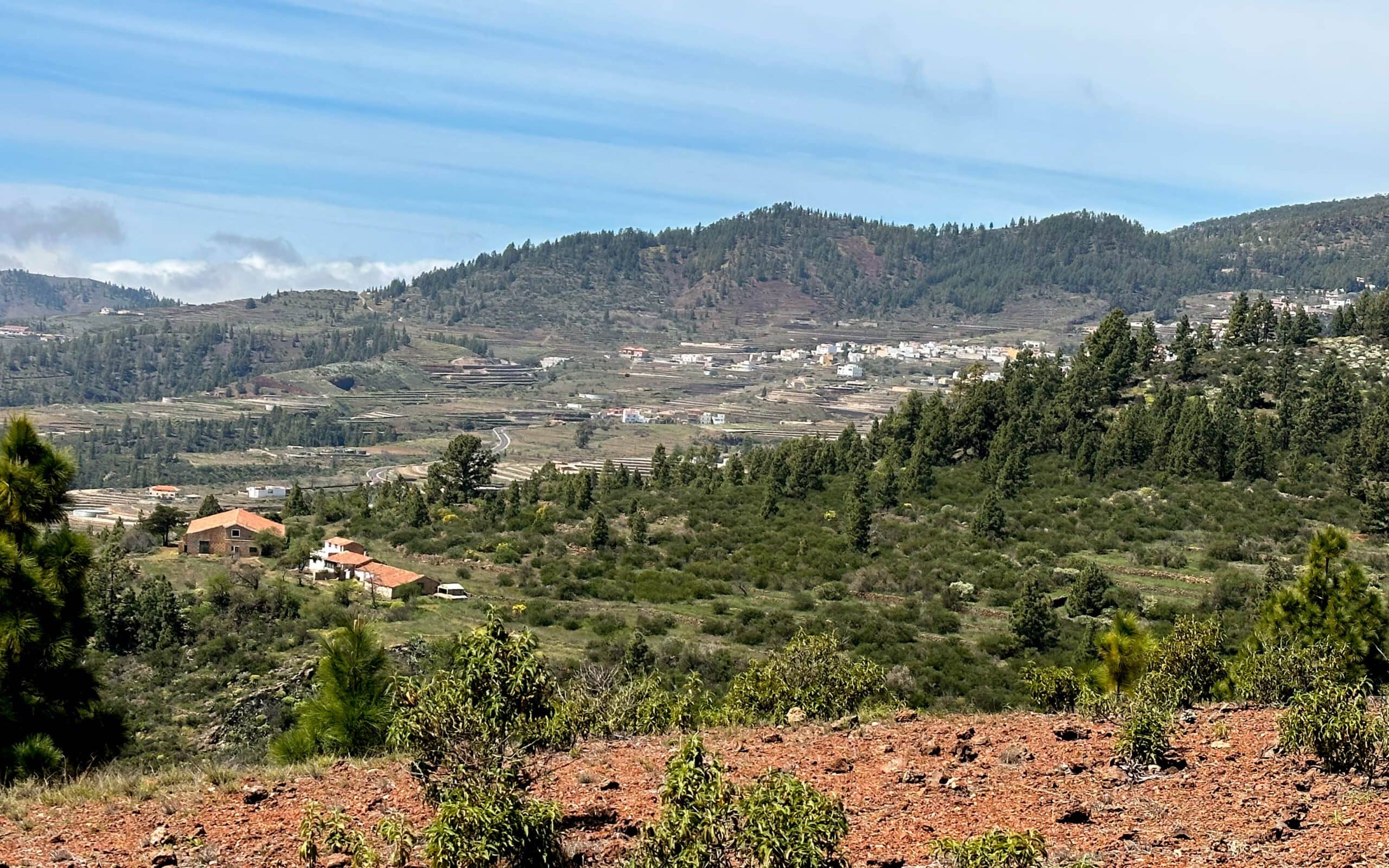 Vista desde la Montaña Colorada hacia Vilaflor