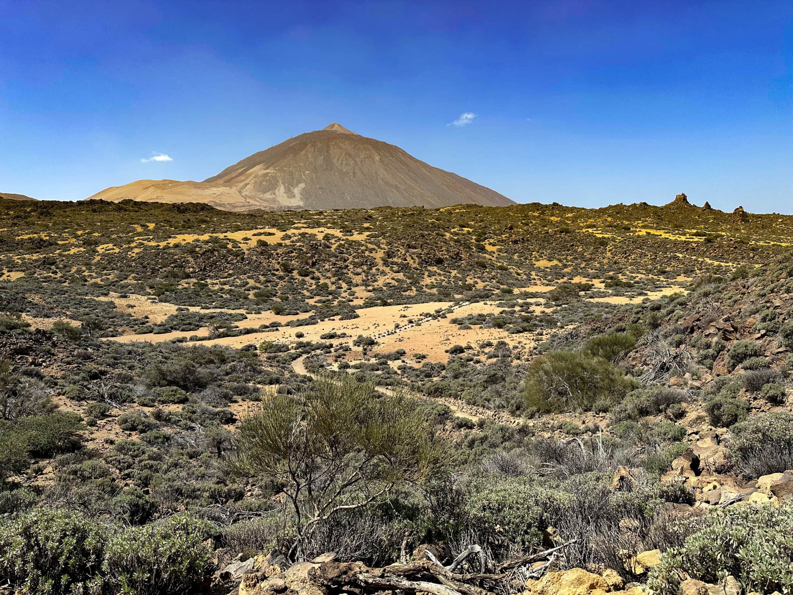 Wanderweg zur Fortaleza Nr. unterhalb El Portillo mit Blick zum Teide