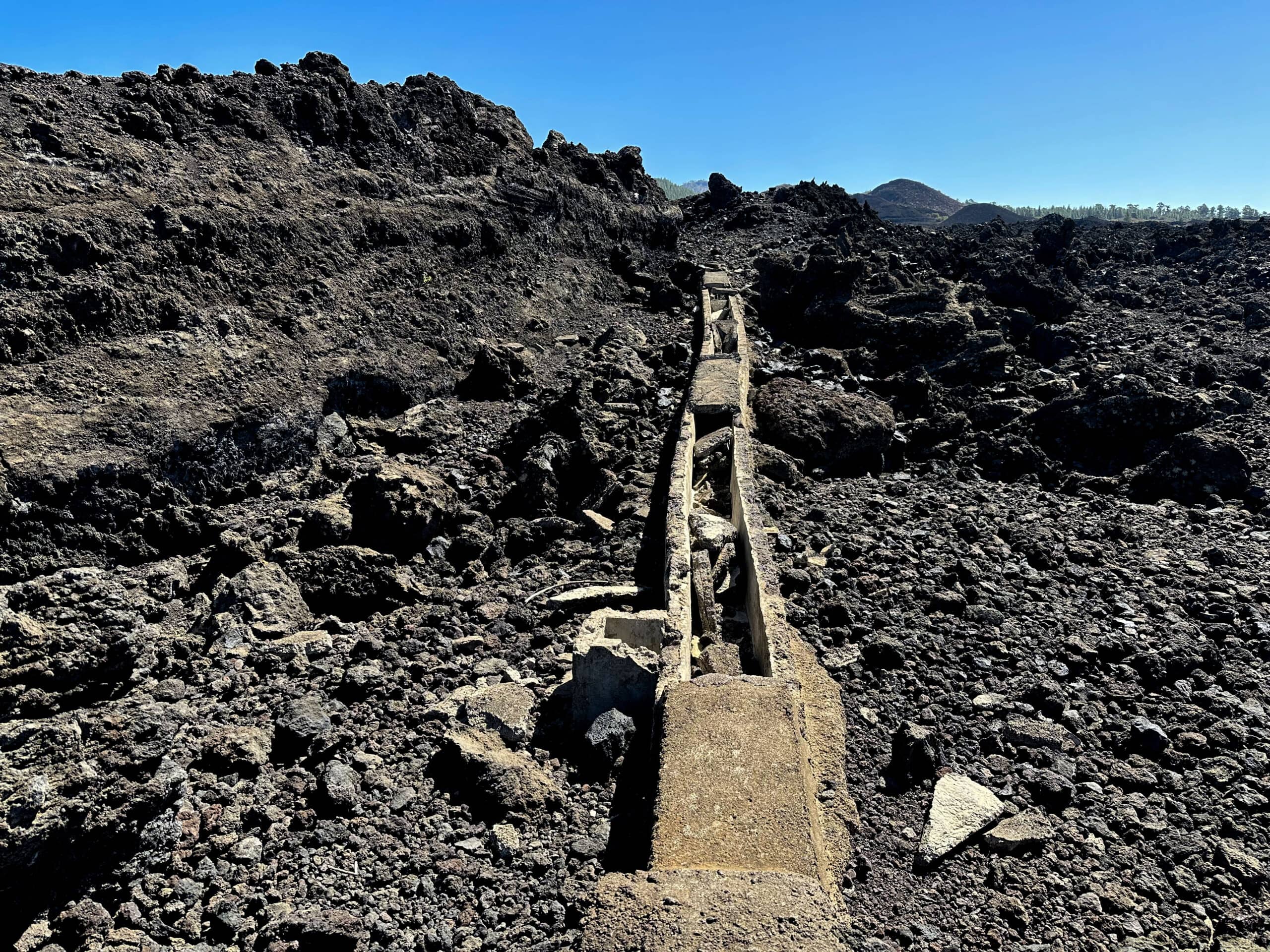 Old canal that runs over the lava river