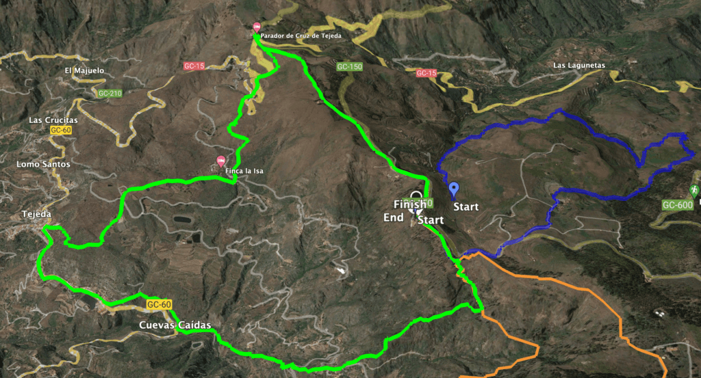 Trayecto de la ruta Cruz de Tejeda (verde) y circuito panorámico Degollada de Becerra (azul)
