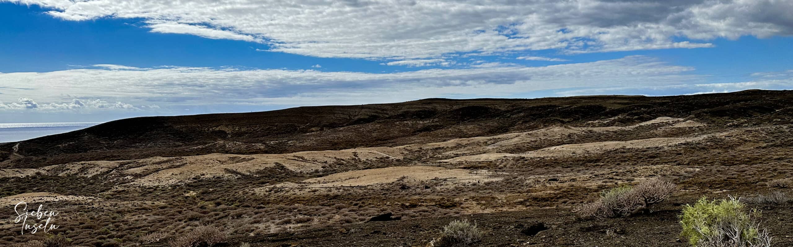 Vista del gran cráter de Montaña Pelada