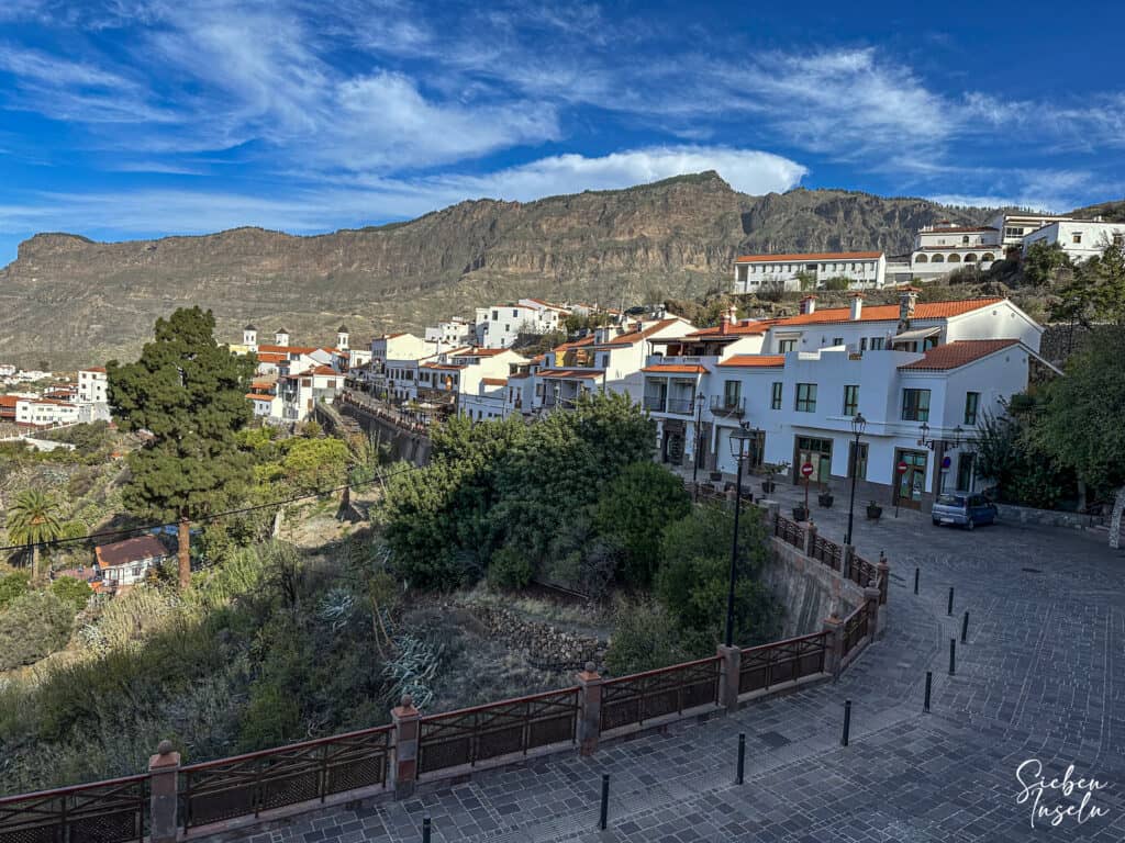 Hiking trail through Tejeda