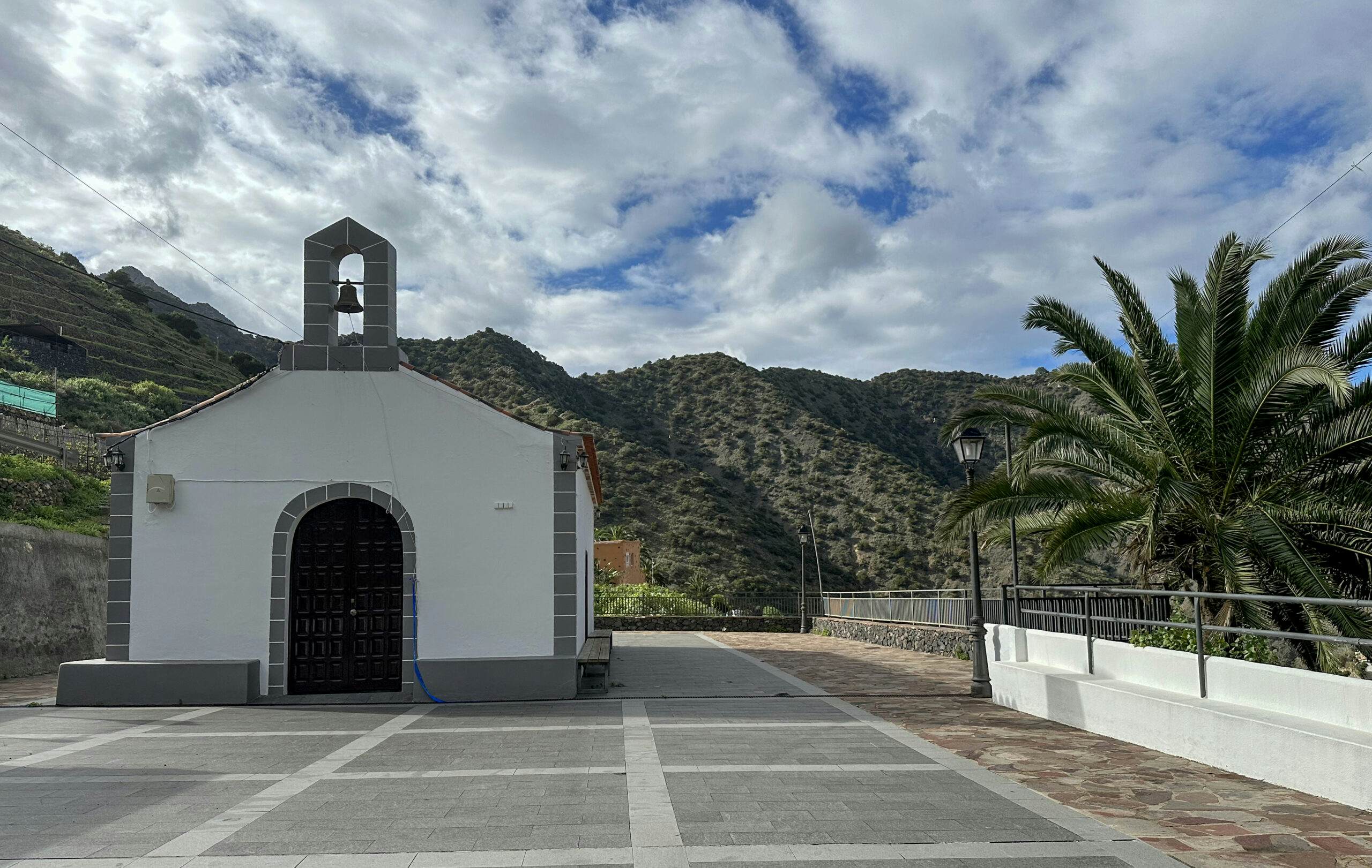 Ermita de Nuestra Señora de la Caritas del Cobre at the GR 132, 2nd stage 