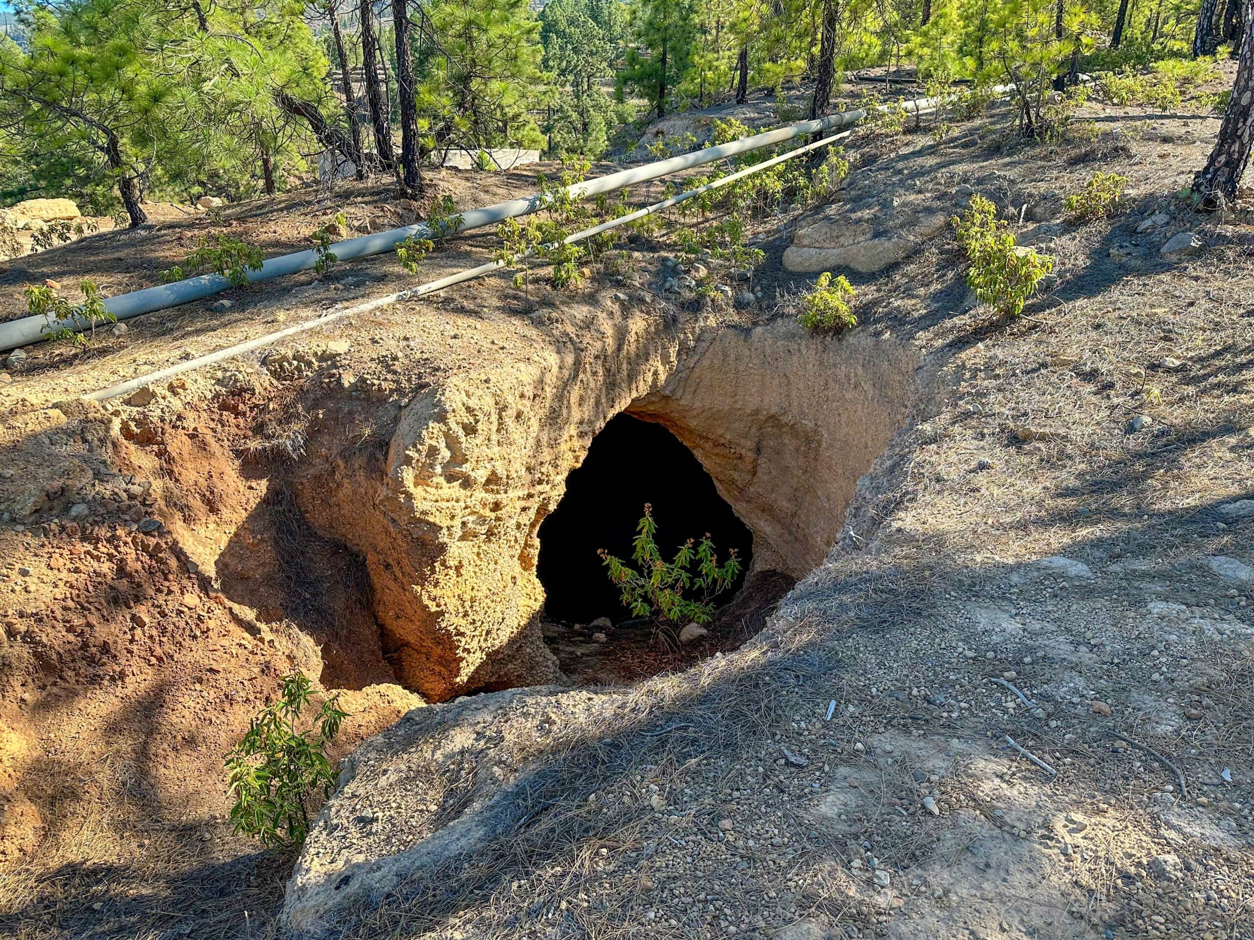 Cuevas en el sendero PR-TF 71