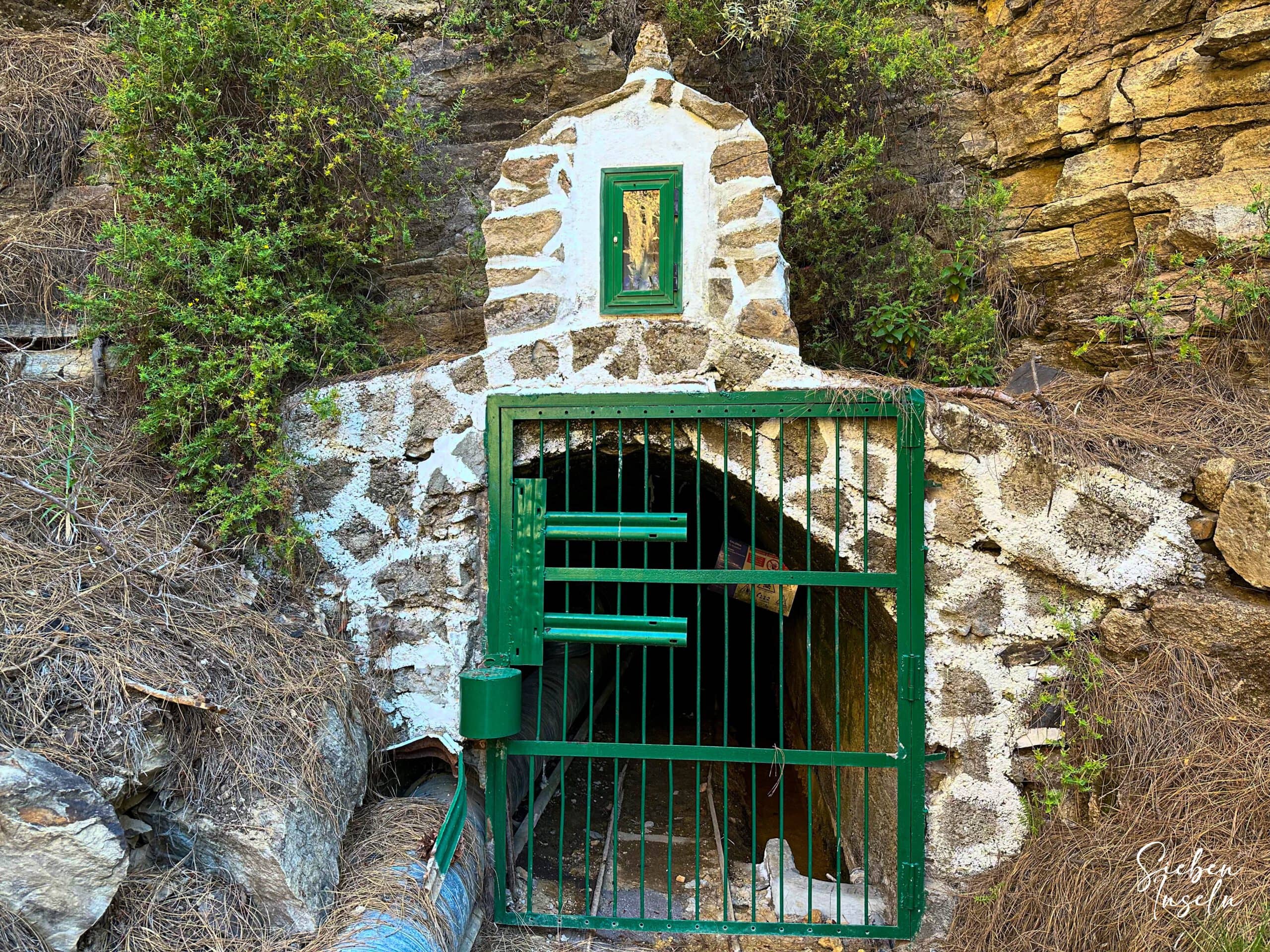 Old tunnel at the Galería de Nuestra Señora Rosario