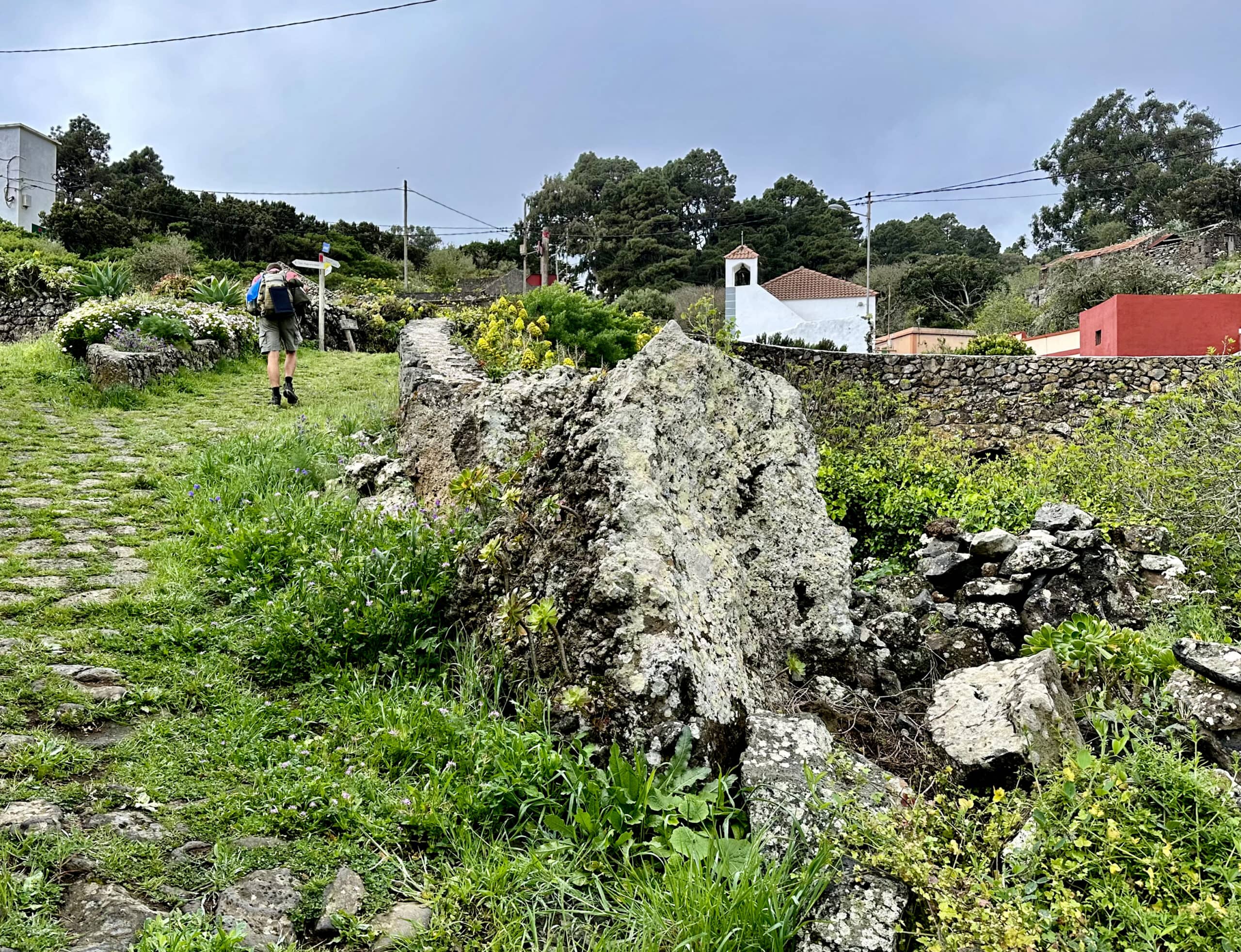 Senderismo por el pequeño pueblo de Tiñor - GR-131 Camino de la Virgen
