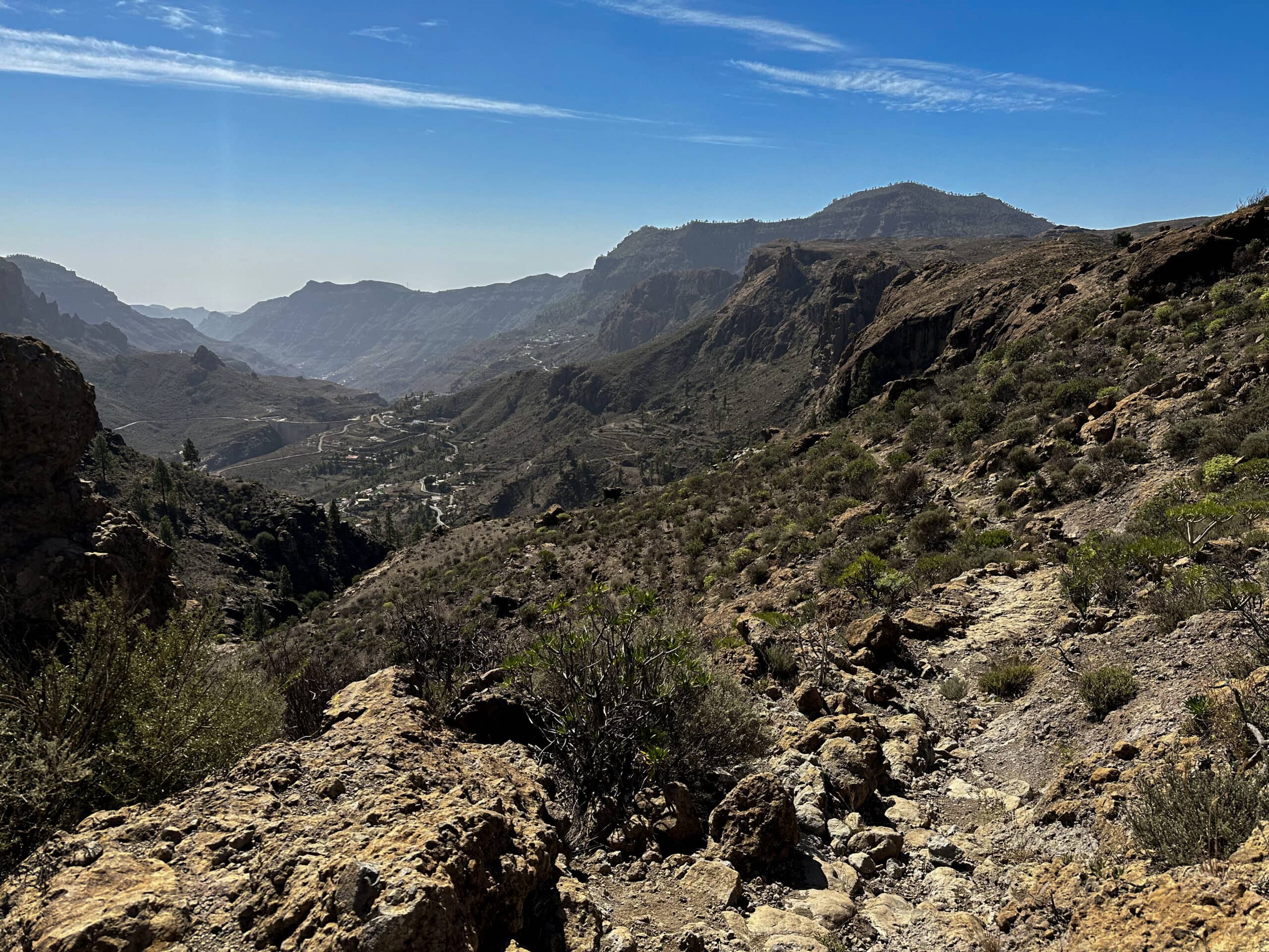 Vista desde el camino de subida Presa de Las Niñas de vuelta a Soria
