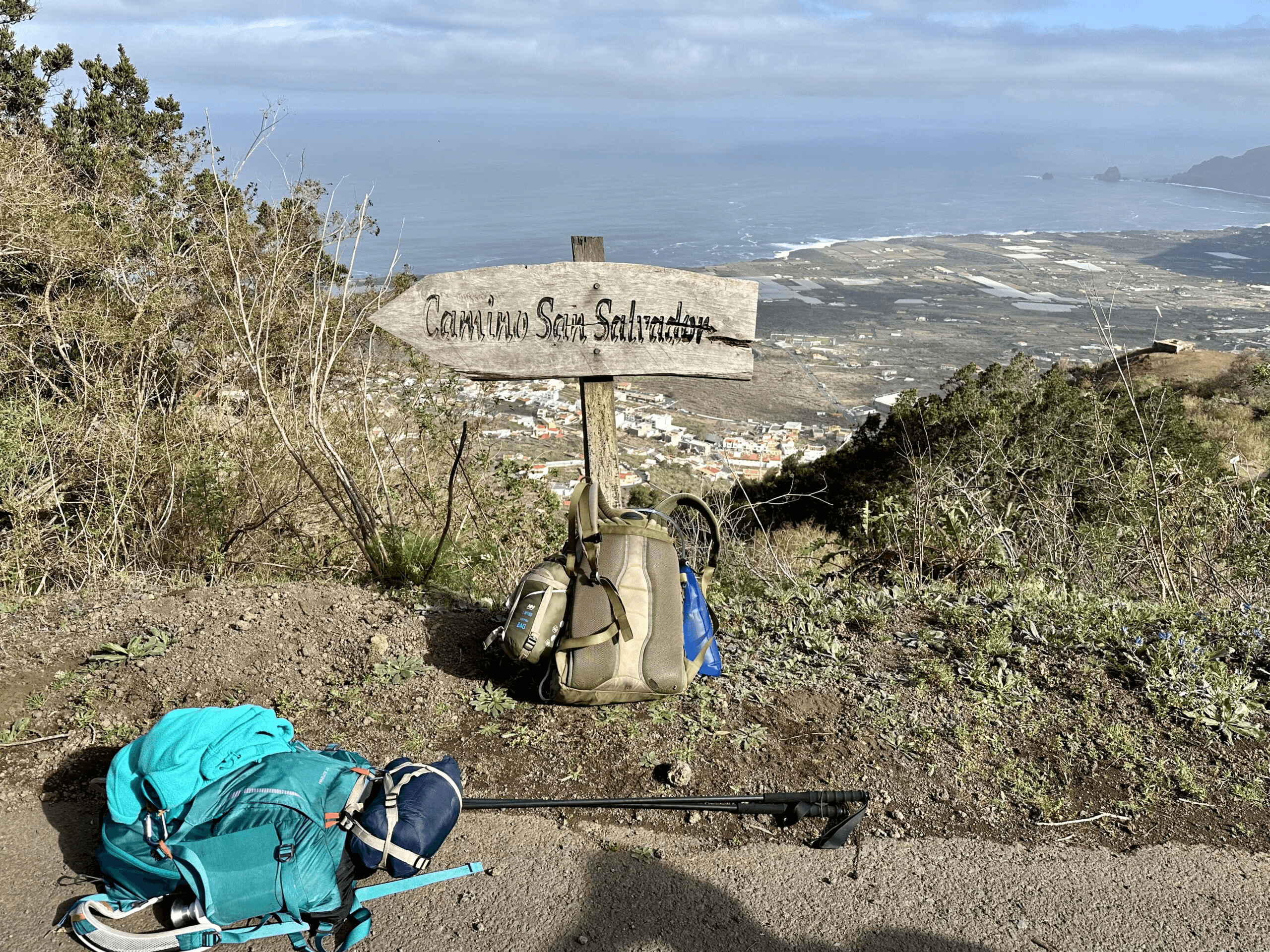 The Camino de San Salvador comes from Tigaday and is signposted as crossing Calle de los Corchos