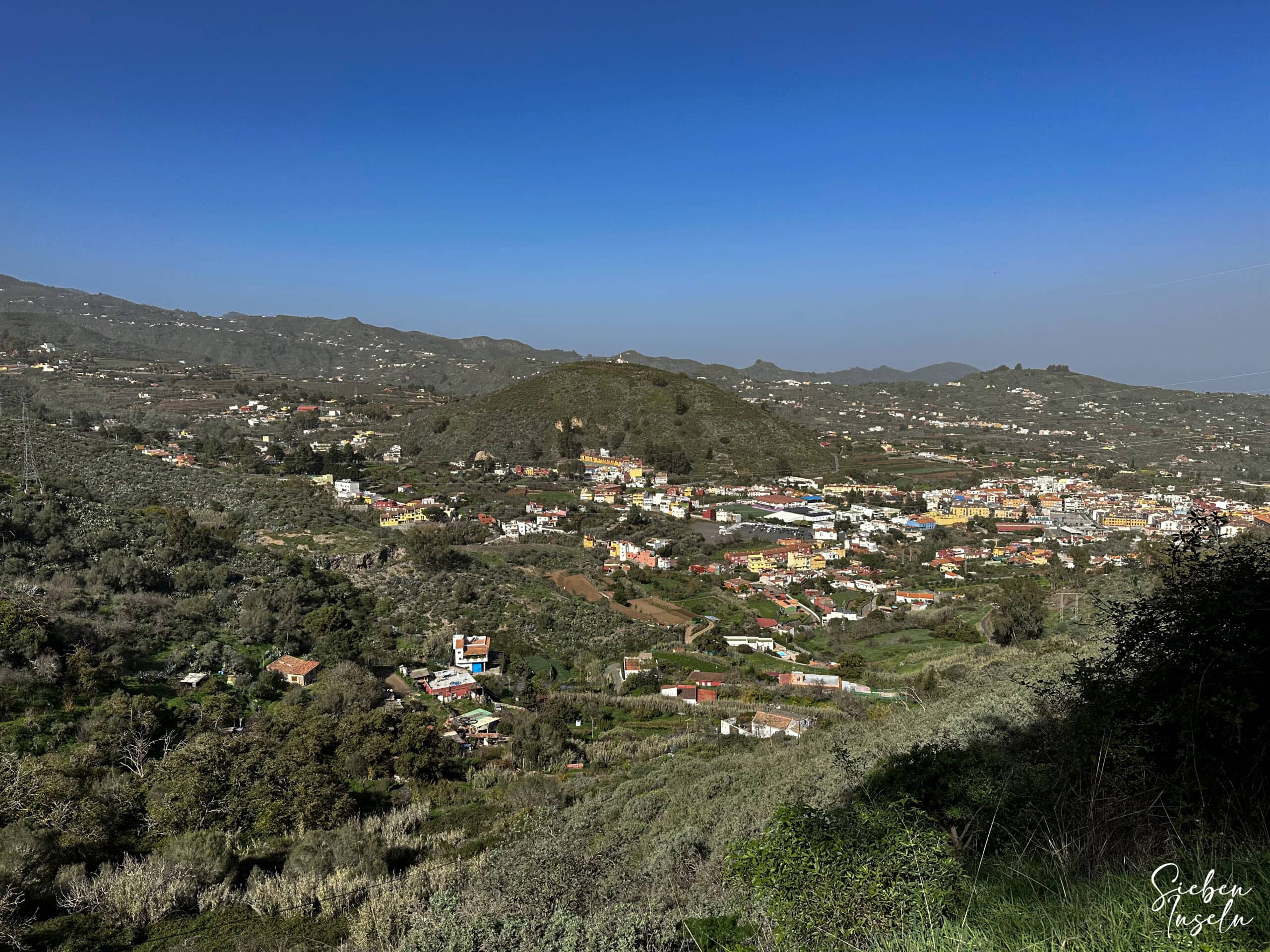 Blick aus der Höhe auf Vega de San Mateo