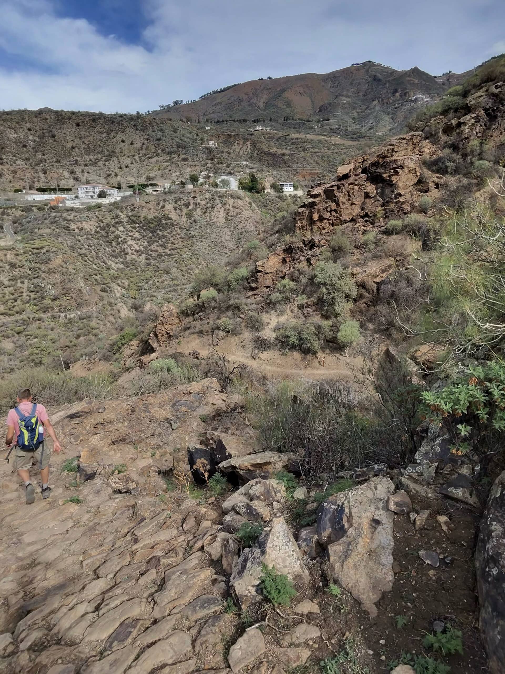 Descent towards Barranco Tejeda